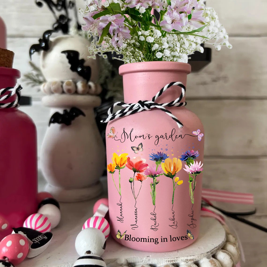 Personalized Mom's Garden Vase With Kids Name and Birth Month Flower For Christmas Gift