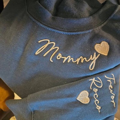 Custom Embroidered Mama Sweatshirt Hoodie with Kids Names For Mother's Day Gift Ideas